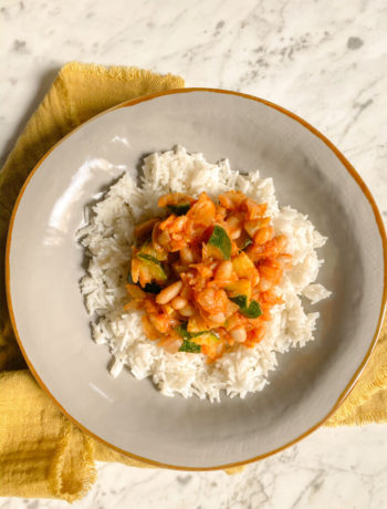 Alubias con arroz y verduras salteadas