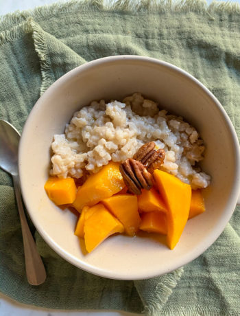 Arroz con leche de coco y mango